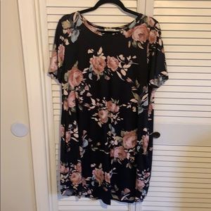 Short sleeve dress